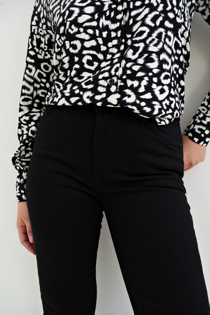 джинсы женские черные 6