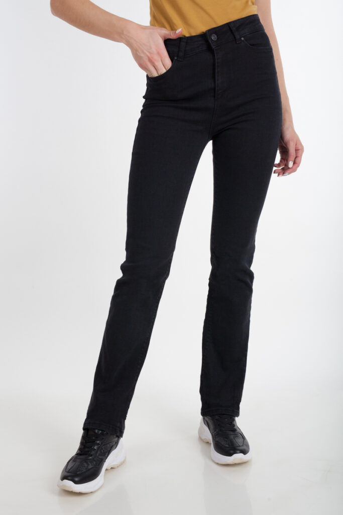 черные джинсы женские () 1