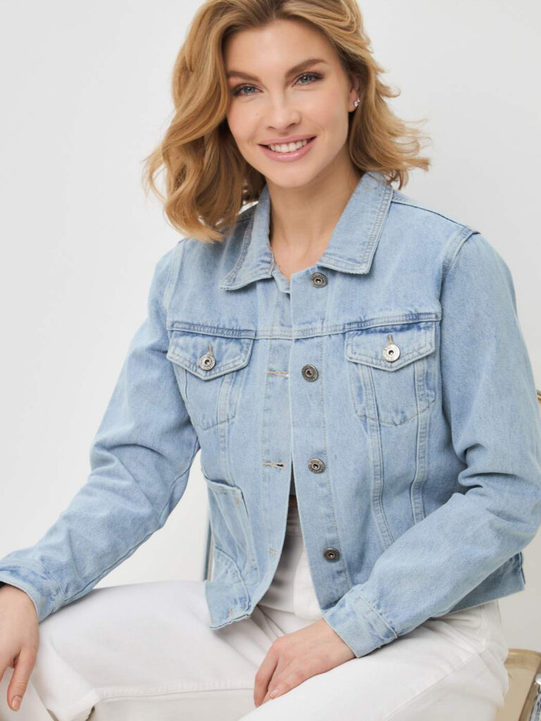 куртка женская джинсовая голубая 9