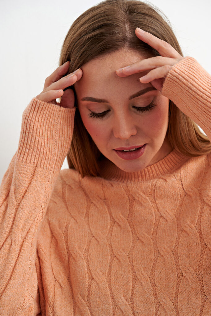 джемпер женский персиковый 2