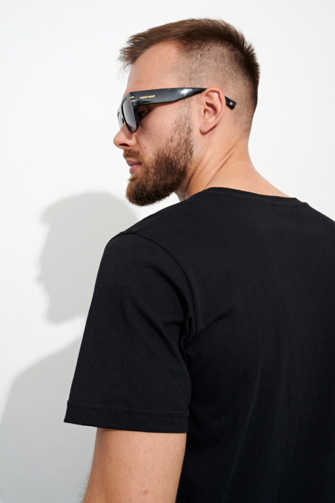 футболка мужская черная 3