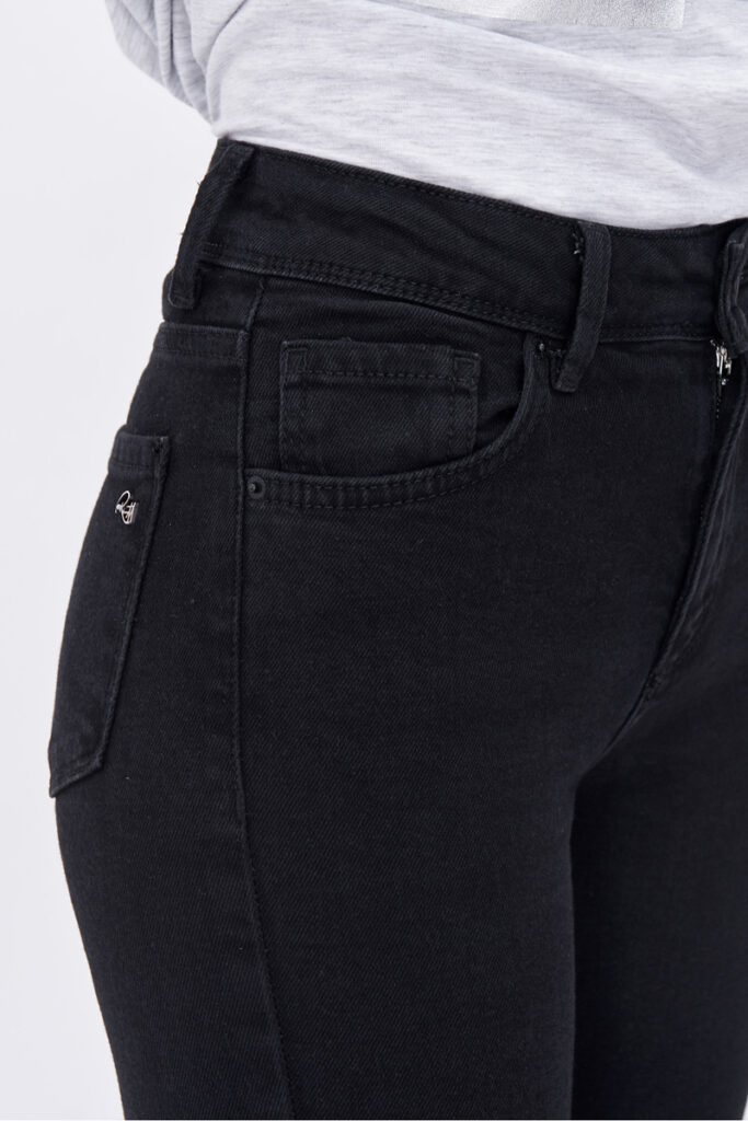 джинсы женские черные 9